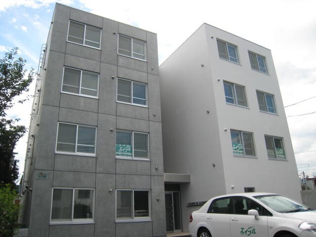 ＦＡＨＲＥＲ　ＳＵＭＩＫＡＷＡの物件外観写真