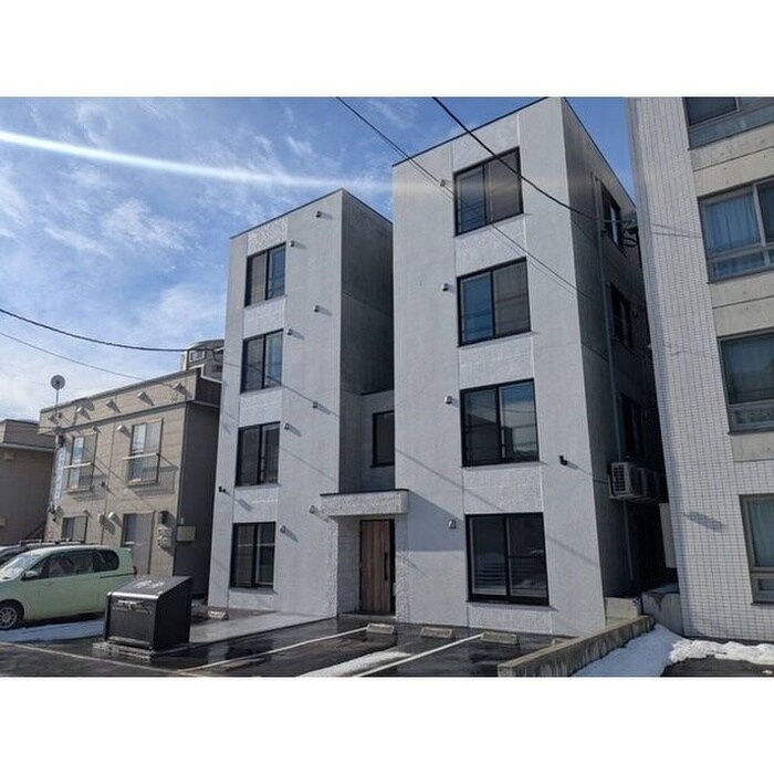 RENOA OYACHIの物件外観写真