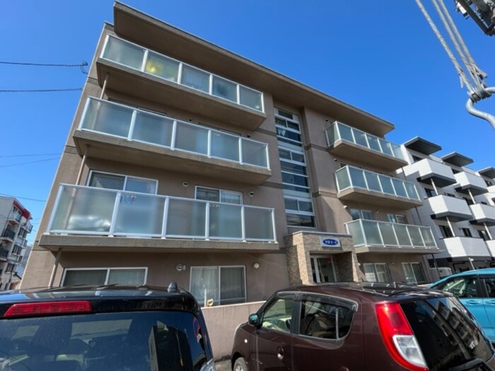 平岸２・８の物件外観写真