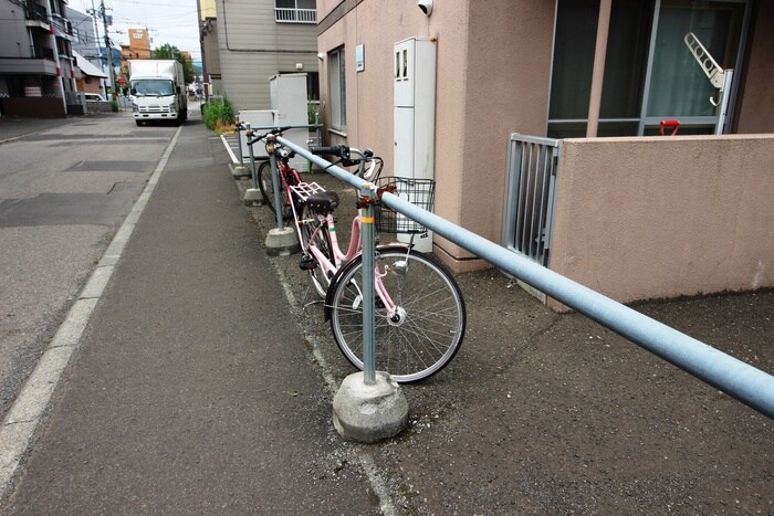 平岸２・８の物件外観写真