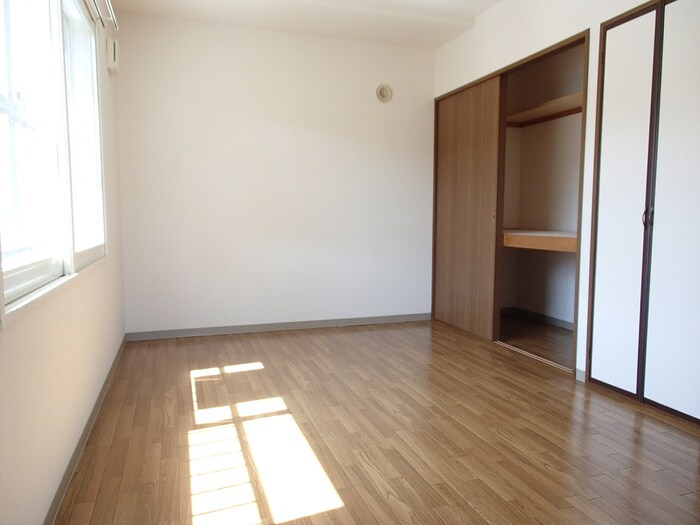 平岸２・８の物件内観写真