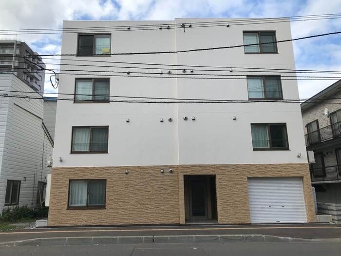 ホロムア美園の物件外観写真