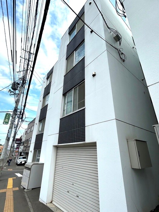 レジナス澄川の物件外観写真