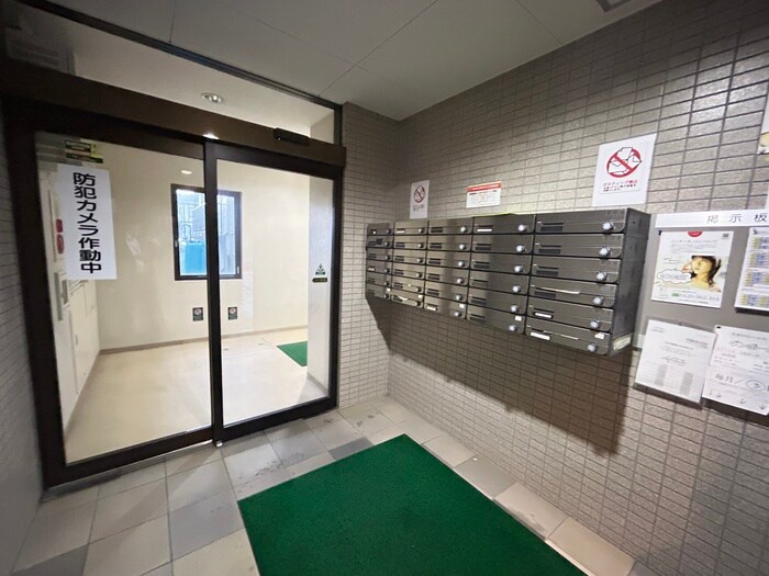 アズブライトの物件外観写真