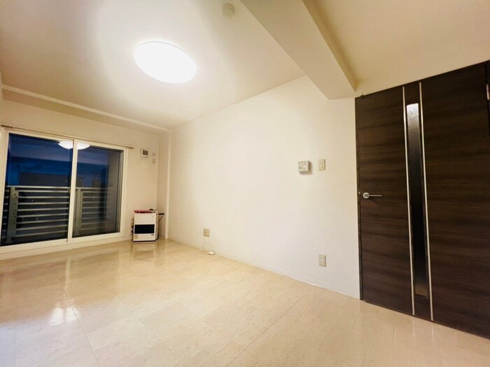 モンタ－ニュレ－ヴの物件内観写真