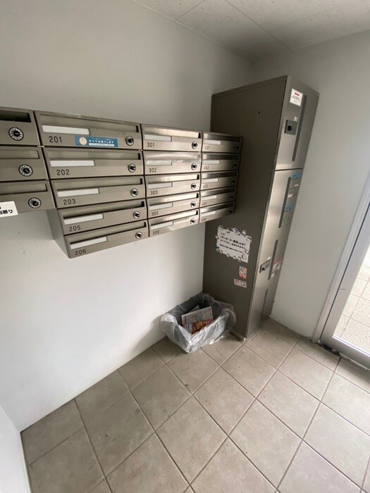 モンタ－ニュレ－ヴの物件外観写真