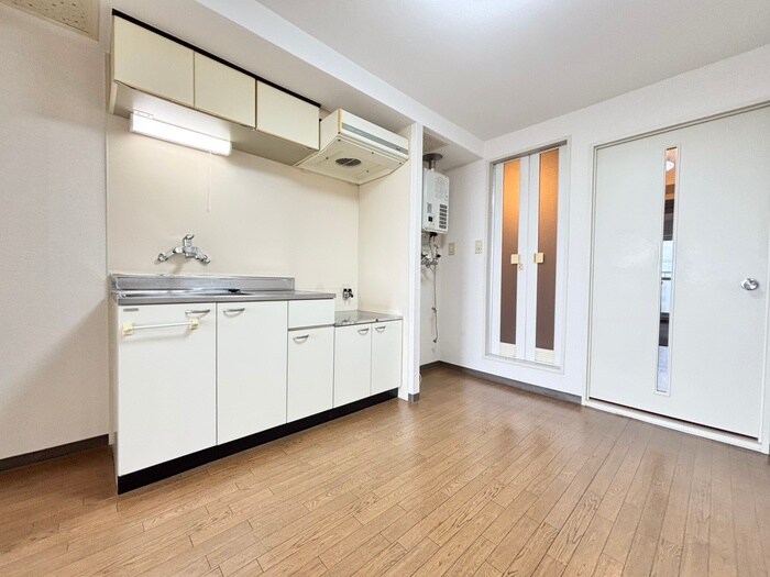 クリスタルヒルズの物件内観写真