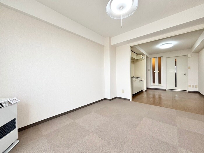 クリスタルヒルズの物件内観写真