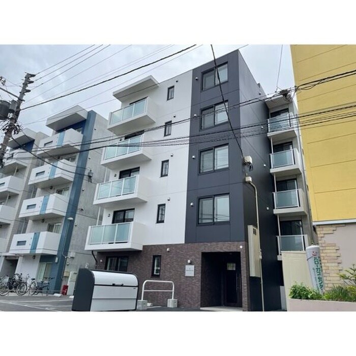 プレシェルト札幌苗穂の物件外観写真