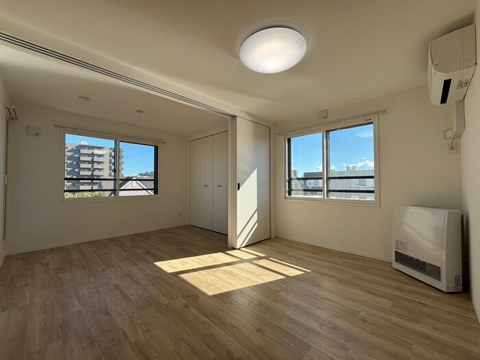 シティレジデンス福住の物件内観写真