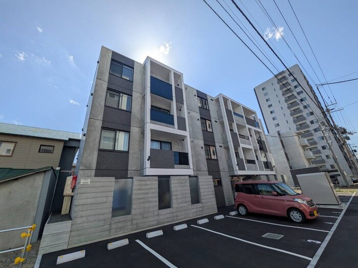 ブランシャールALAIN幌平橋の物件外観写真