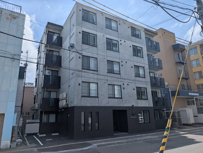 Junesse北18条の物件外観写真