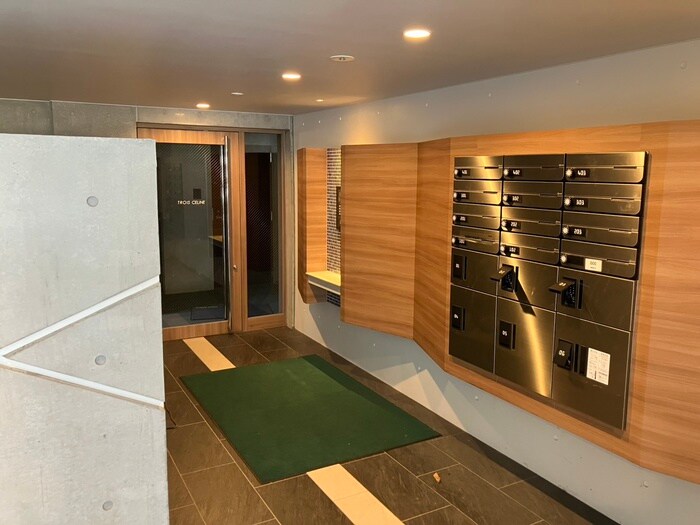 トロワセリーヌの物件外観写真