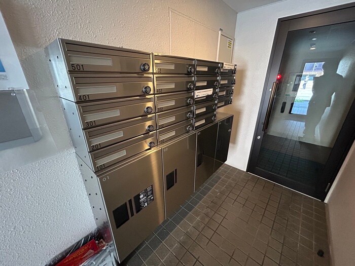 カレラ月寒中央の物件外観写真