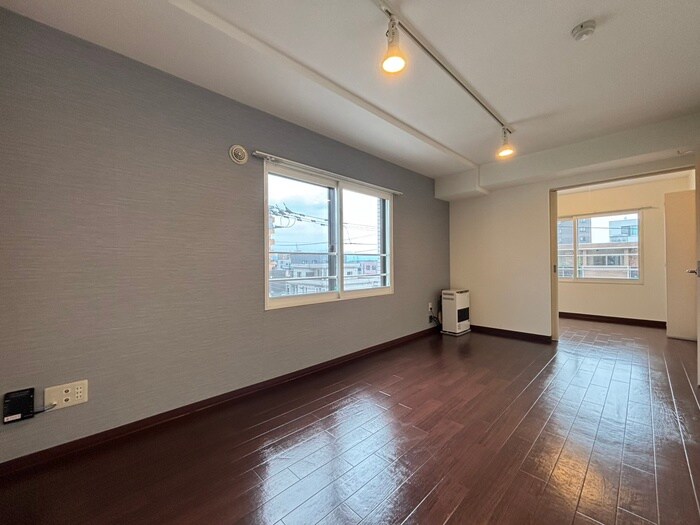 カレラ月寒中央の物件内観写真