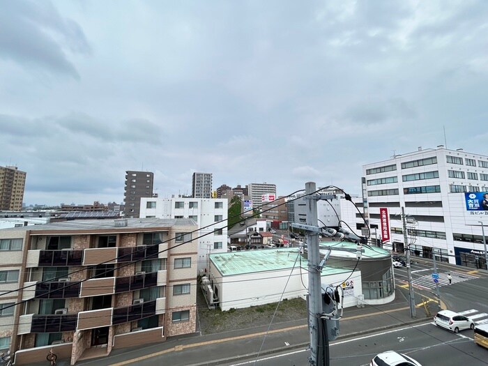 カレラ月寒中央の物件内観写真