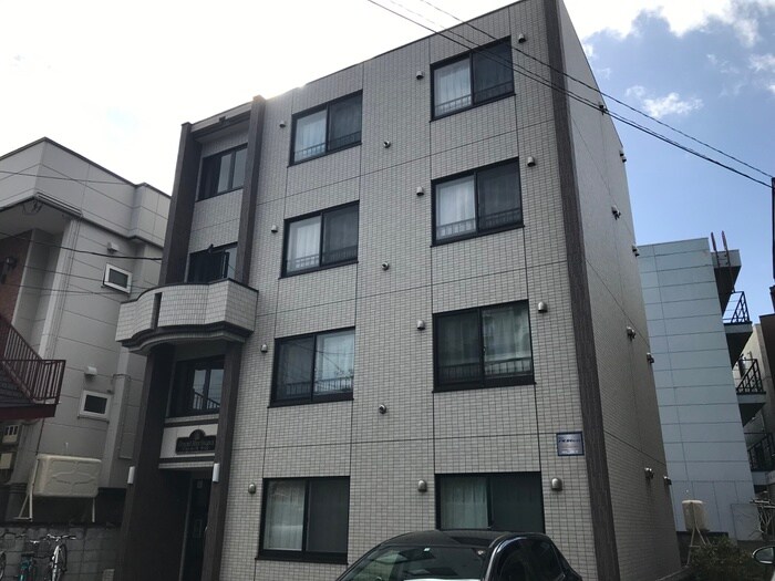 グランメールサガンの物件外観写真