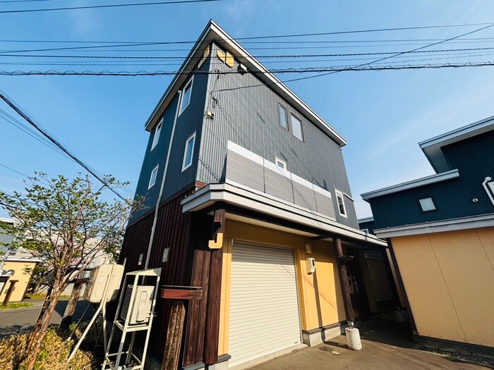 KヴィレッジJ棟の物件外観写真