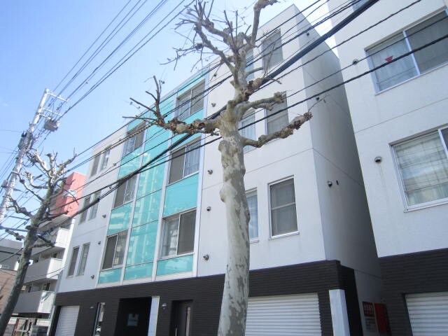 パ－ルハイム桑園の物件外観写真