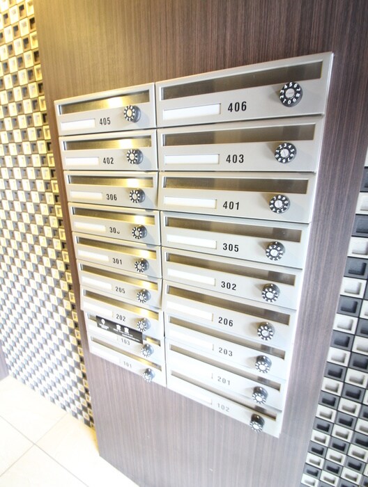 パ－ルハイム桑園の物件外観写真