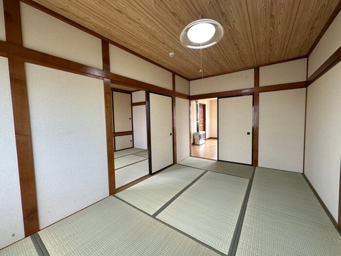 メゾン八軒の物件内観写真