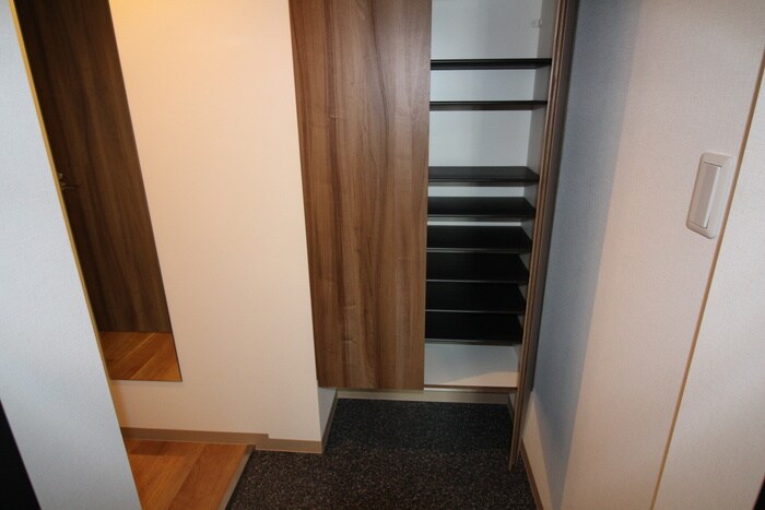 Ｗｅｓｔ　ｖｉｌｌｅｔｔａの物件内観写真