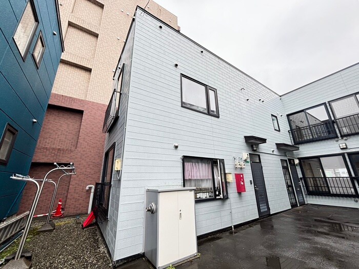 ヴィオーネ137の物件外観写真