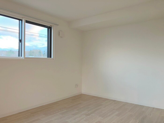 ルリ美園の物件内観写真