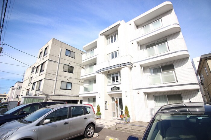 グランメールＬｅｏの物件外観写真