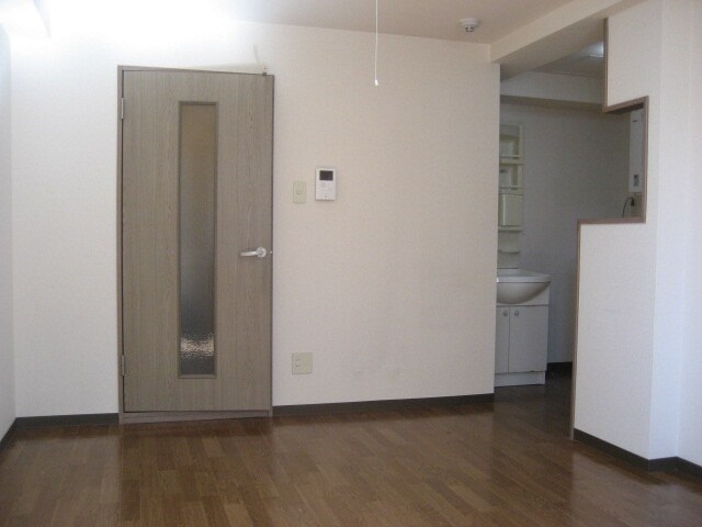 ロイヤルウェイブの物件内観写真