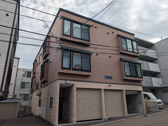 セレジェイラの物件外観写真