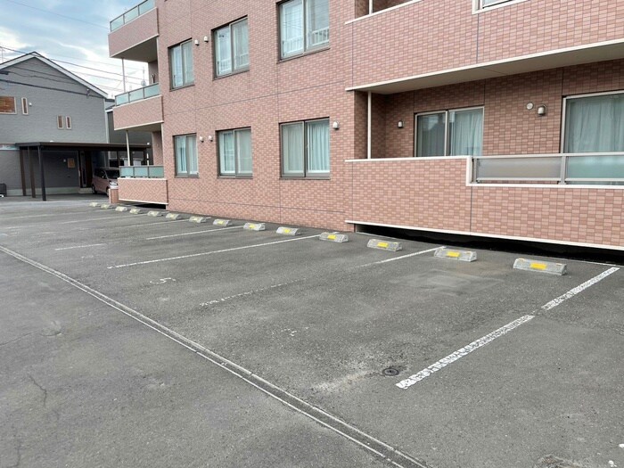 エクレール新琴似の物件外観写真