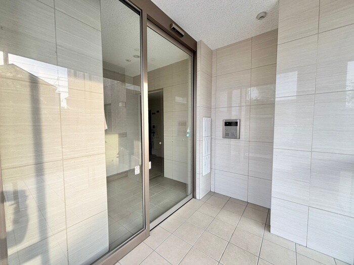 エクレール新琴似の物件外観写真