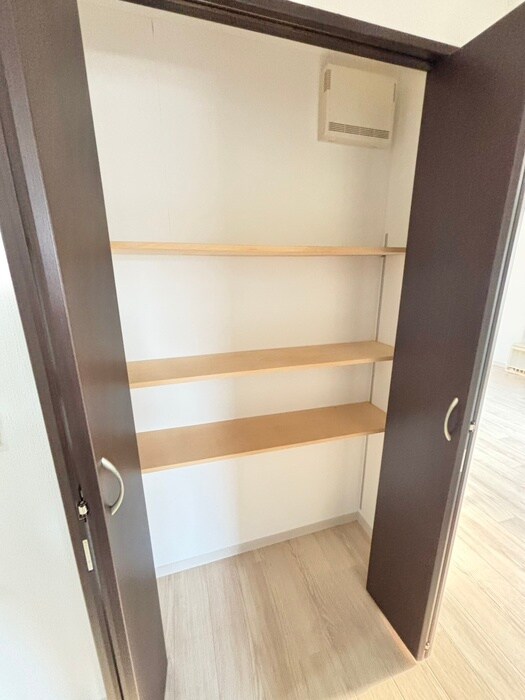 エクレール新琴似の物件内観写真