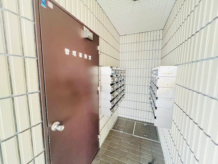 千松ハイツの物件外観写真