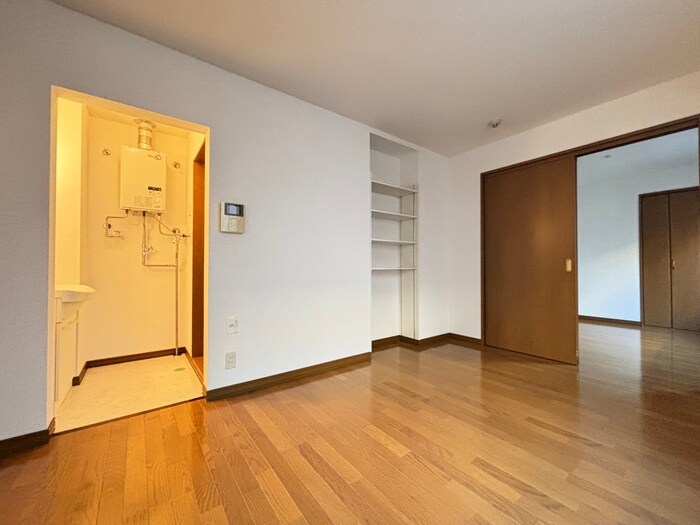 ＳＨＯＷ　ＣＯＵＲＴ栄通の物件内観写真