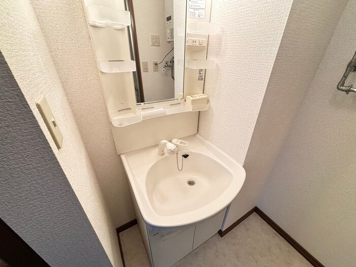 ＳＨＯＷ　ＣＯＵＲＴ栄通の物件内観写真