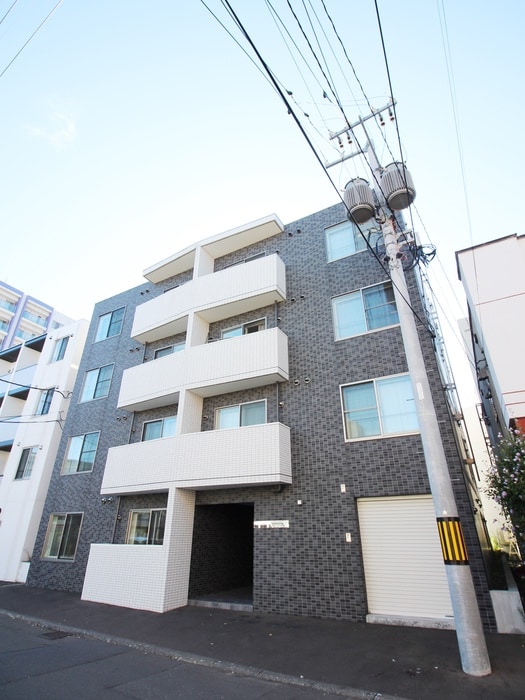 モルティーニ平岸の物件外観写真