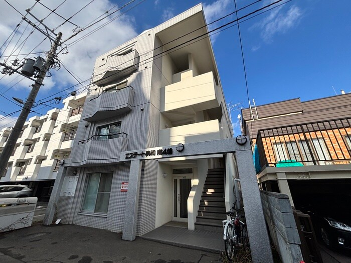 エステ－ト美和南４条の物件外観写真