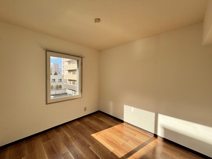 エステ－ト美和南４条の物件内観写真