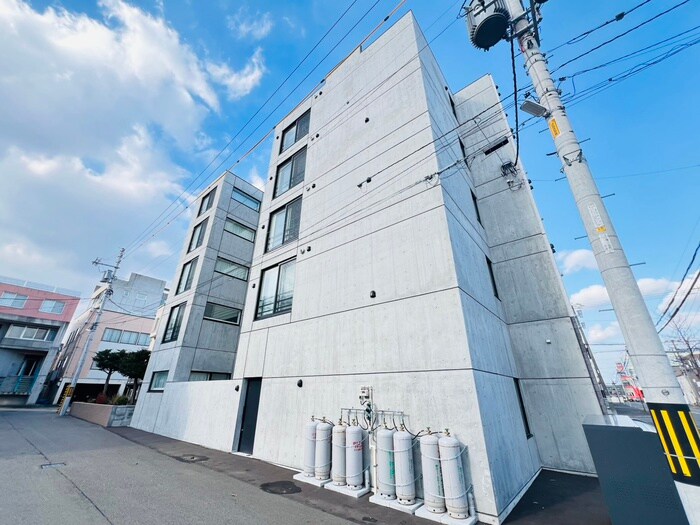 Dominion N27の物件外観写真