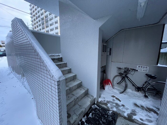 クレストテージ伏見の物件外観写真