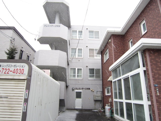 クレストテージ伏見の物件外観写真