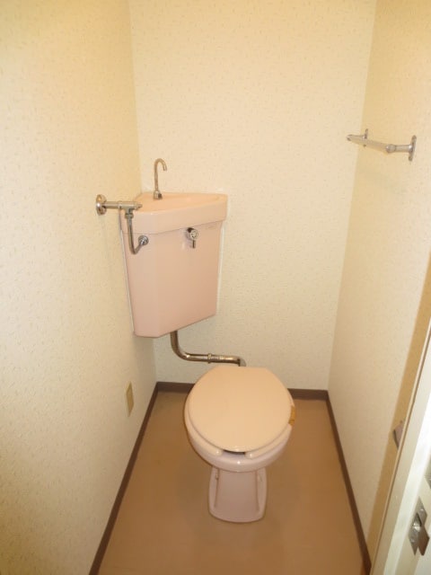 クレストテージ伏見の物件内観写真