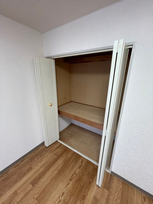 クレストテージ伏見の物件内観写真