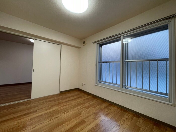 クレストテージ伏見の物件内観写真