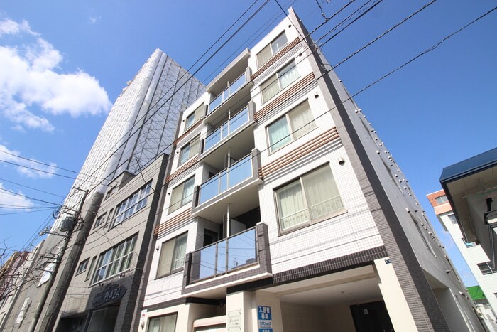 ルーヴェ本郷通９の物件外観写真