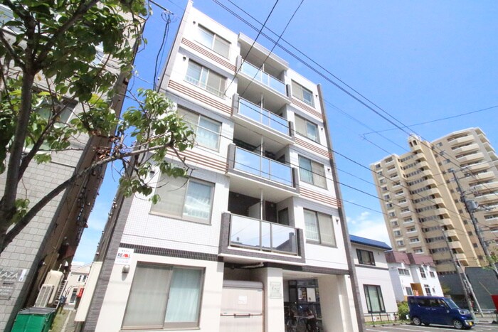 ルーヴェ本郷通９の物件外観写真