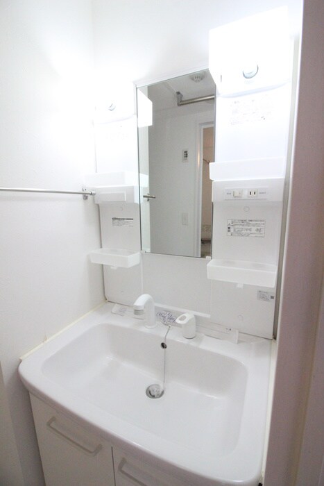 ルーヴェ本郷通９の物件内観写真