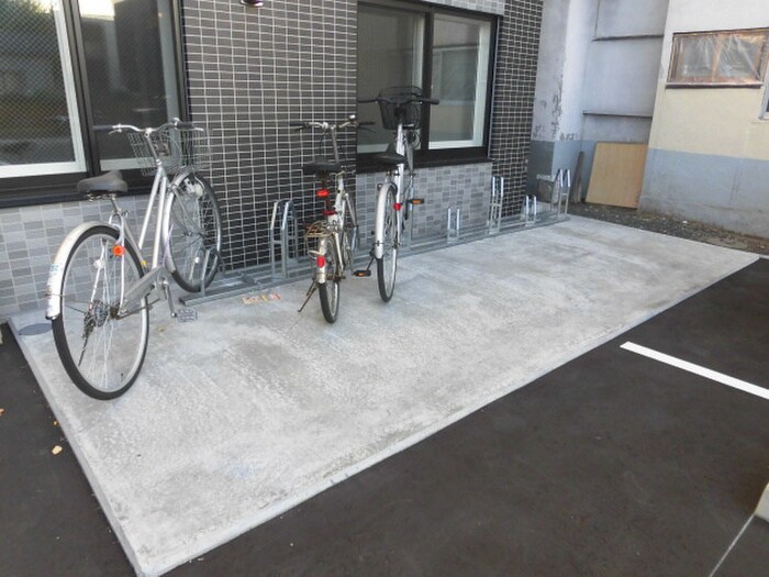 フレシール平岸の物件外観写真